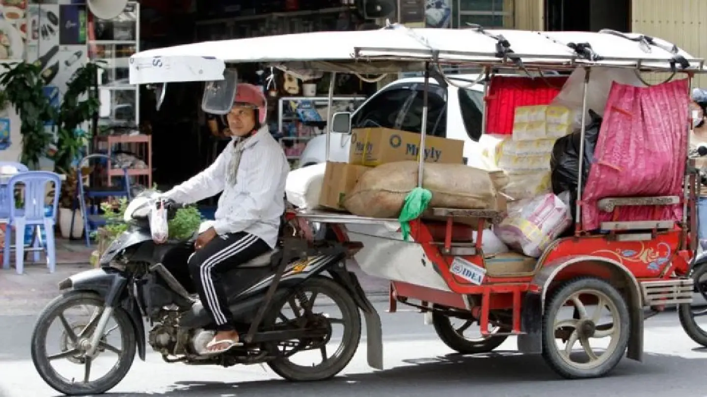 Gone the way of the cyclo? Khmer tuk-tuk not finished yet, say drivers