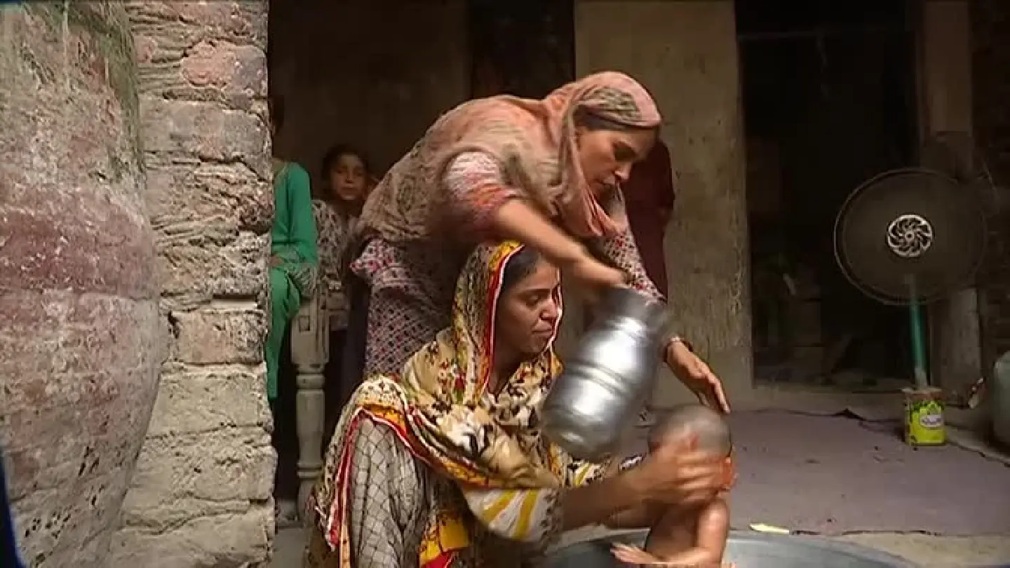 Jacobabad residents rendered helpless as heatwave scorches Pakistani city Jacobabad residents rendered helpless as heatwave scorches Pakistani city