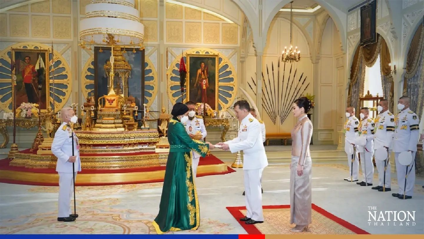 Their Majesties give new foreign ambassadors their stamp of approval