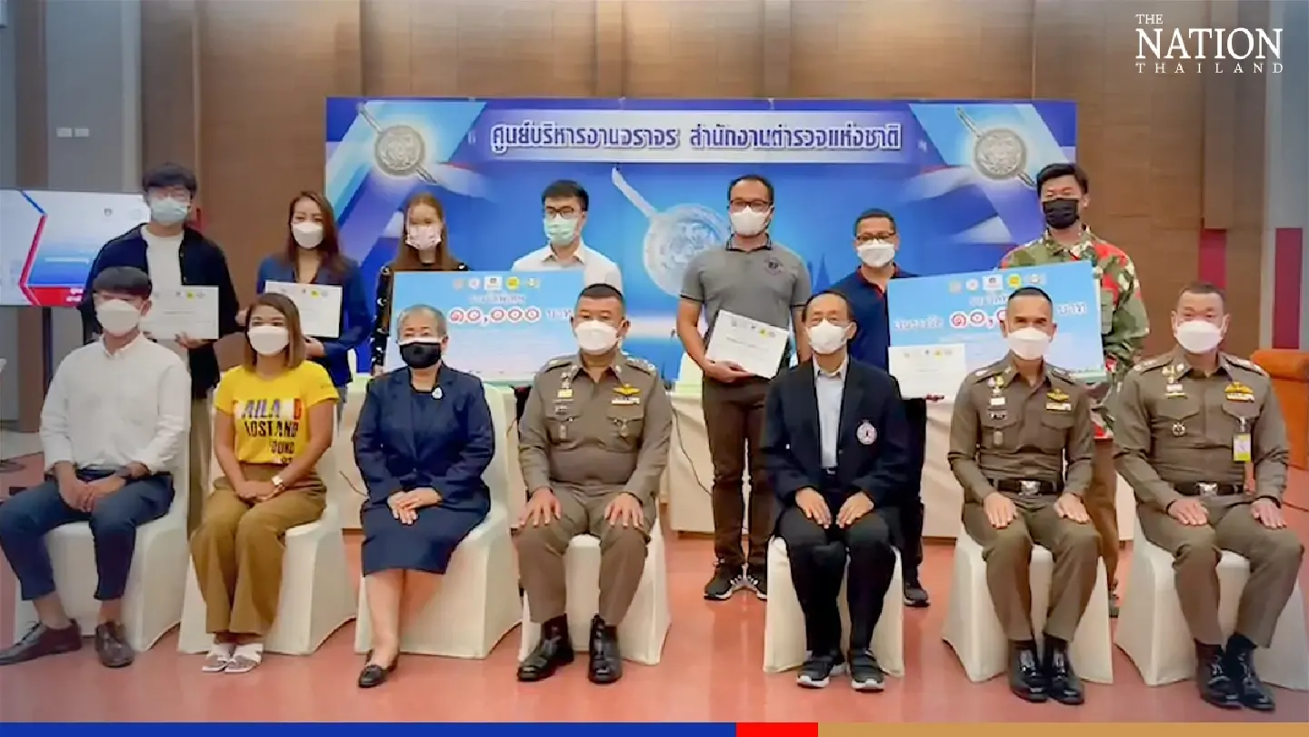 Police award THB120,000 for dashboard clips promoting road safety in April Police award THB120,000 for dashboard clips promoting road safety in April