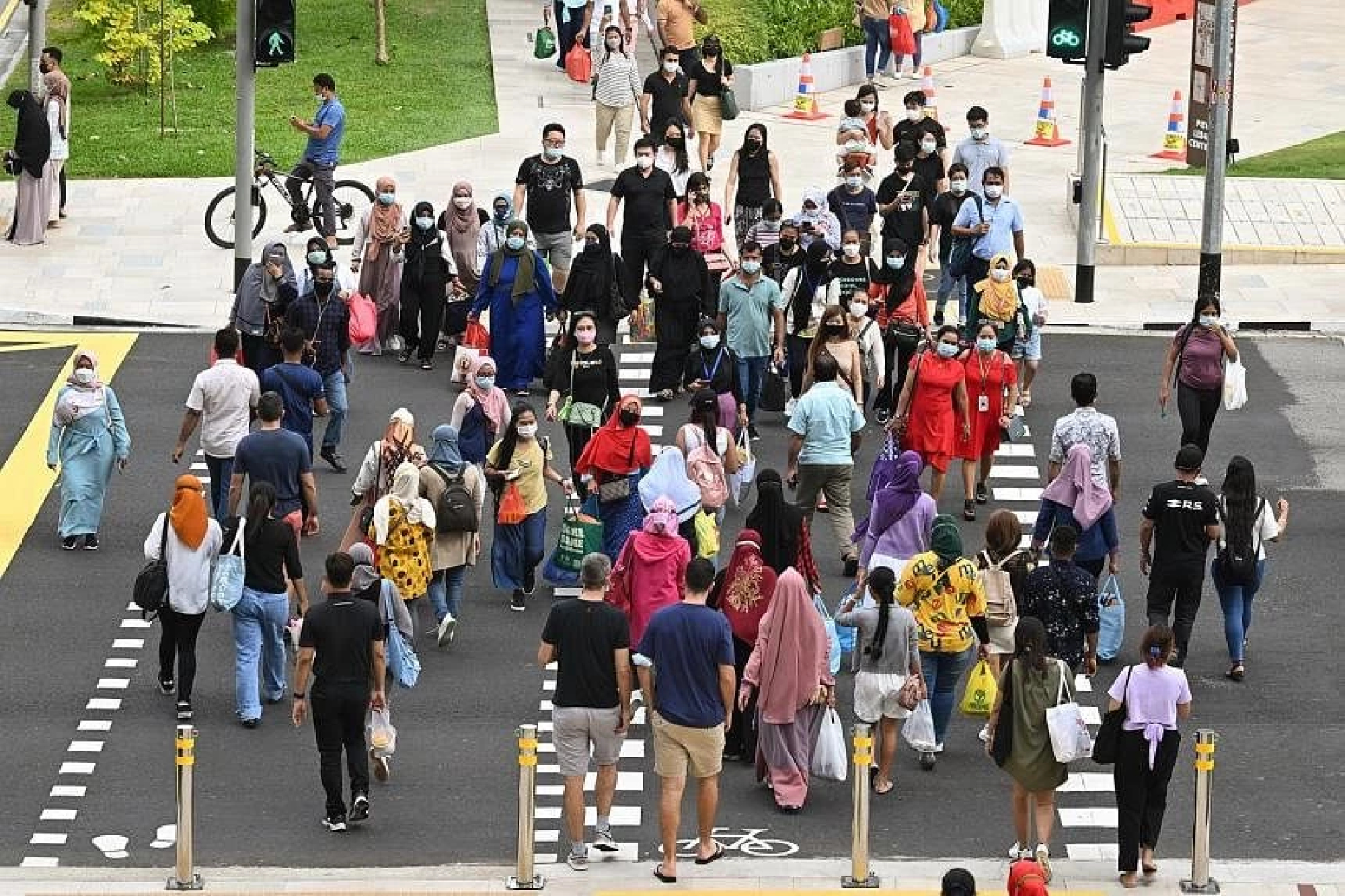$1.5b to help S'poreans cope with inflation; $100 utilities credit for household