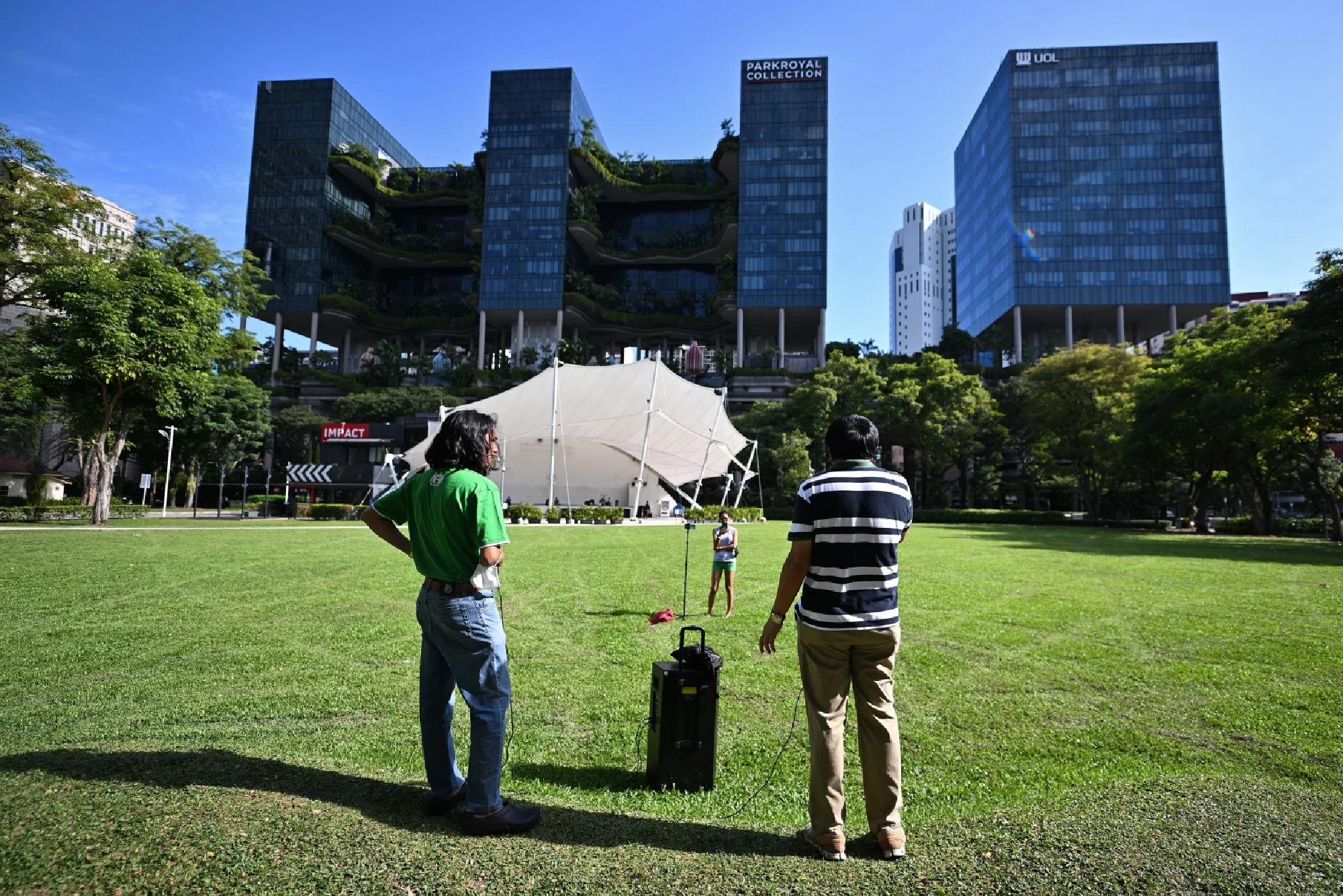 Singapore protest against Rajapaksa wins an audience of one