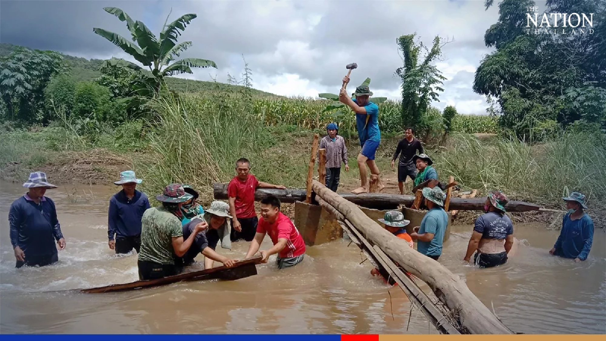 Phayao villagers band together to build key bridge as govt agencies dither