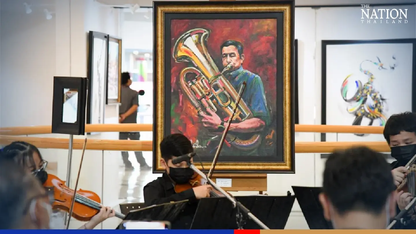 The art auction keeping music in Bangkok parks alive