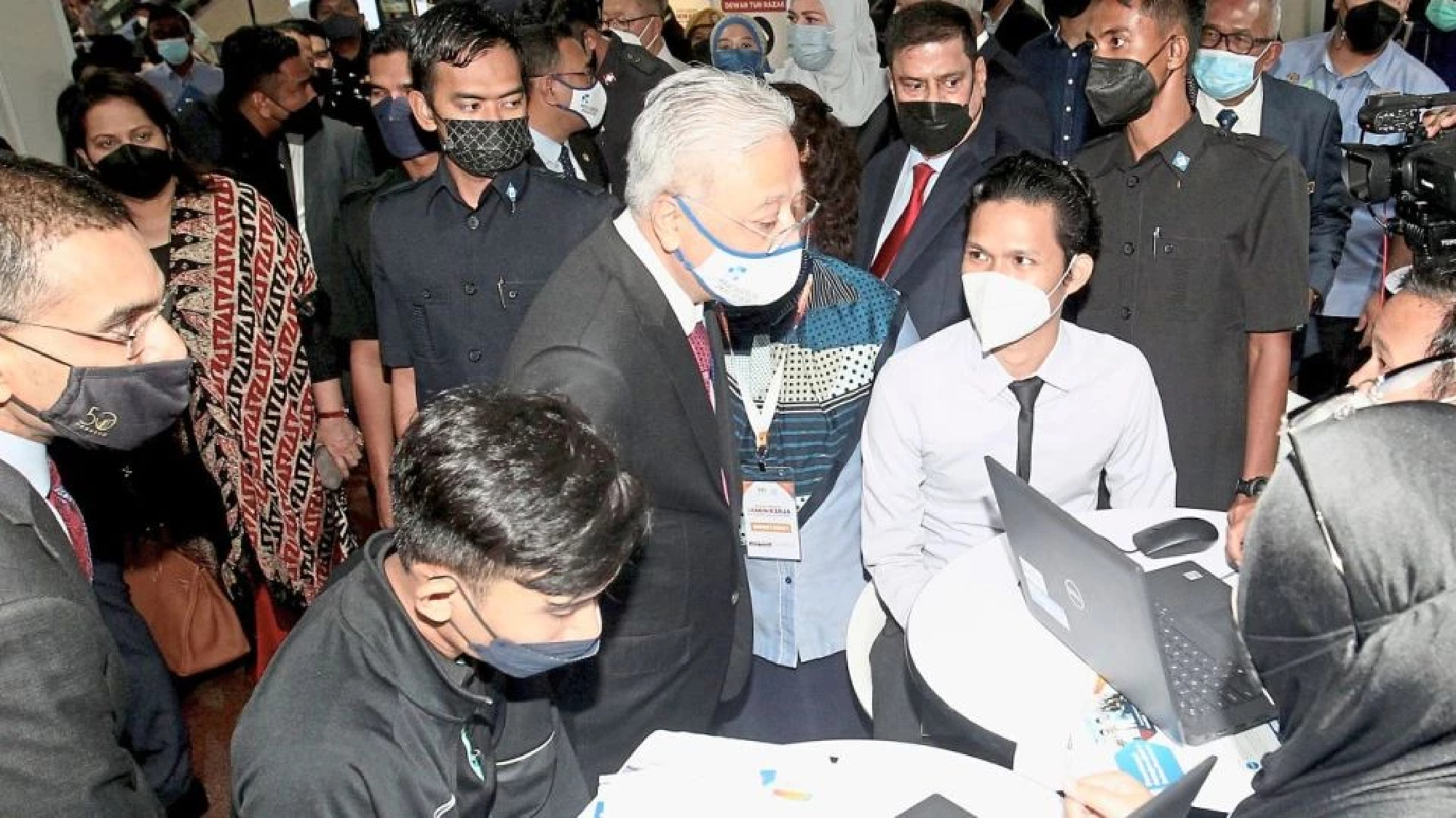 Take minimum wage requirement seriously, Malaysia PM tells employers