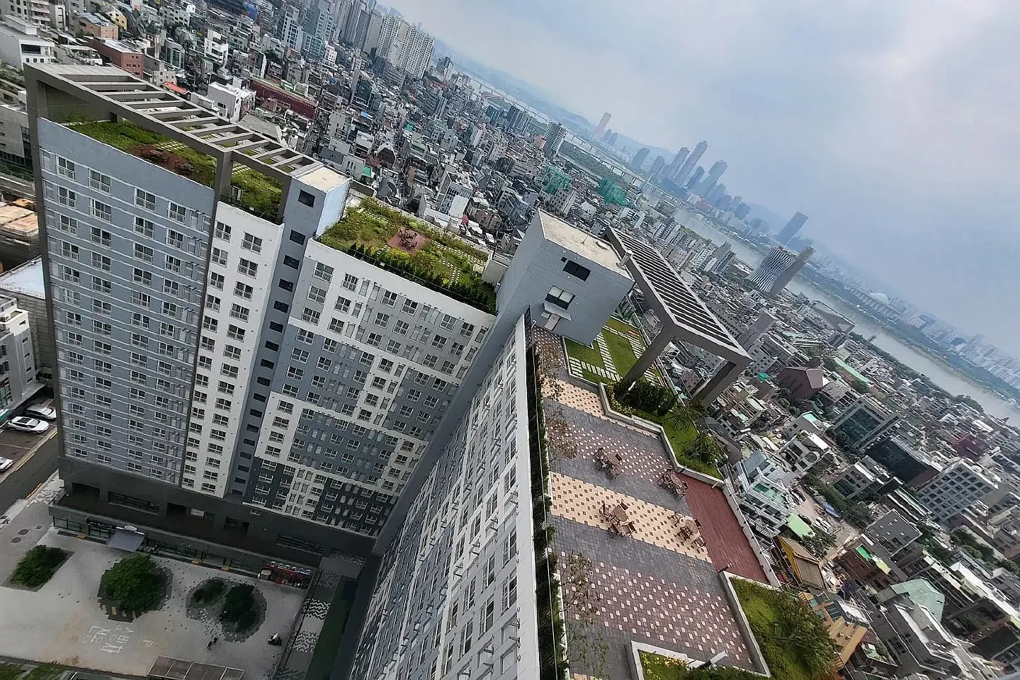 Seoul tackles housing crisis with stylish low-rent homes for youth Seoul tackles housing crisis with stylish low-rent homes for youth