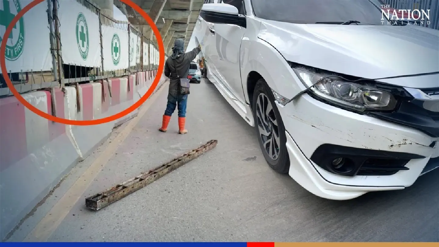 Car damaged as 3-metre metal bracket falls from truck at Rama II construction site Car damaged as 3-metre metal bracket falls from truck at Rama II construction site
