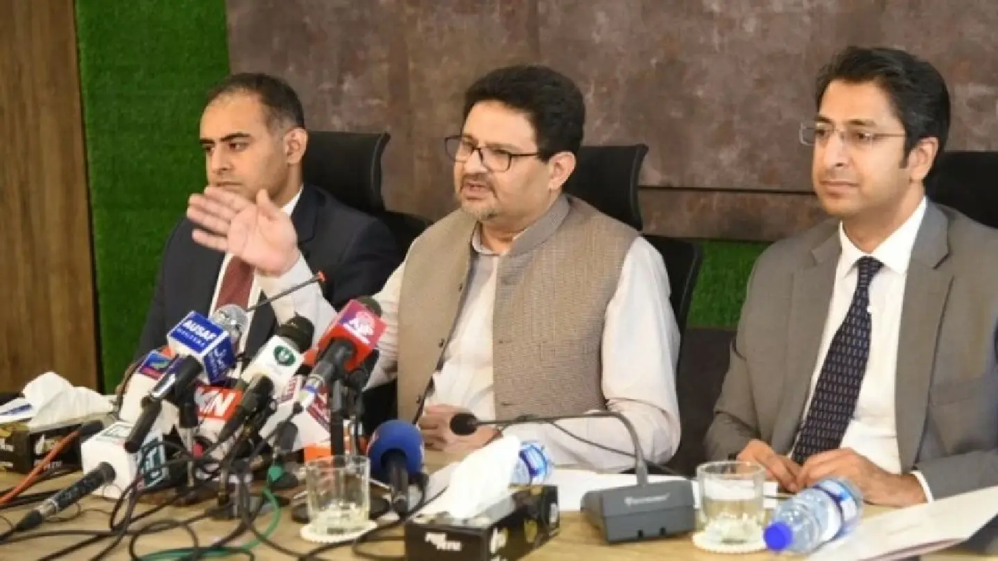 Pakistan government lifts ban on import of luxury items Pakistan government lifts ban on import of luxury items