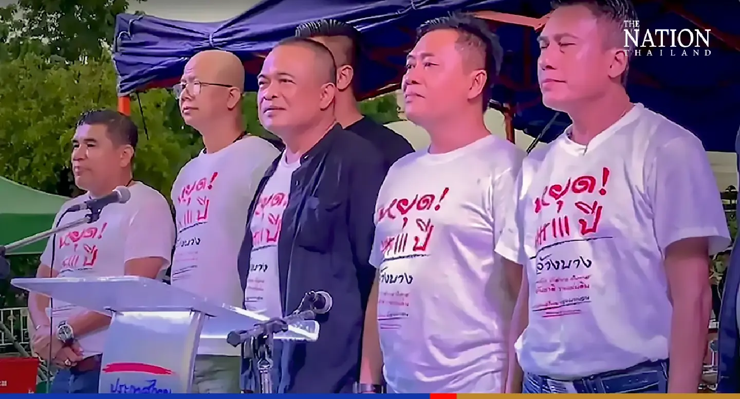 Rally wraps up peacefully on Sunday night, march to Govt House planned for Prayut’s D-Day on Wednesday