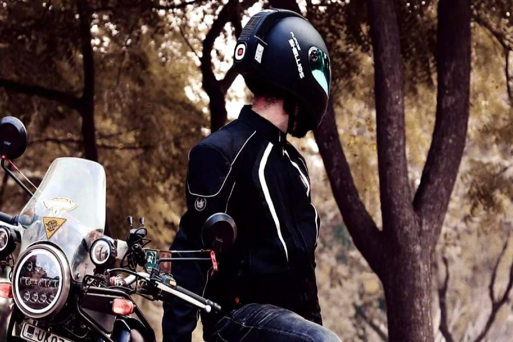 Delhi startup develops anti-pollution helmet for bikers