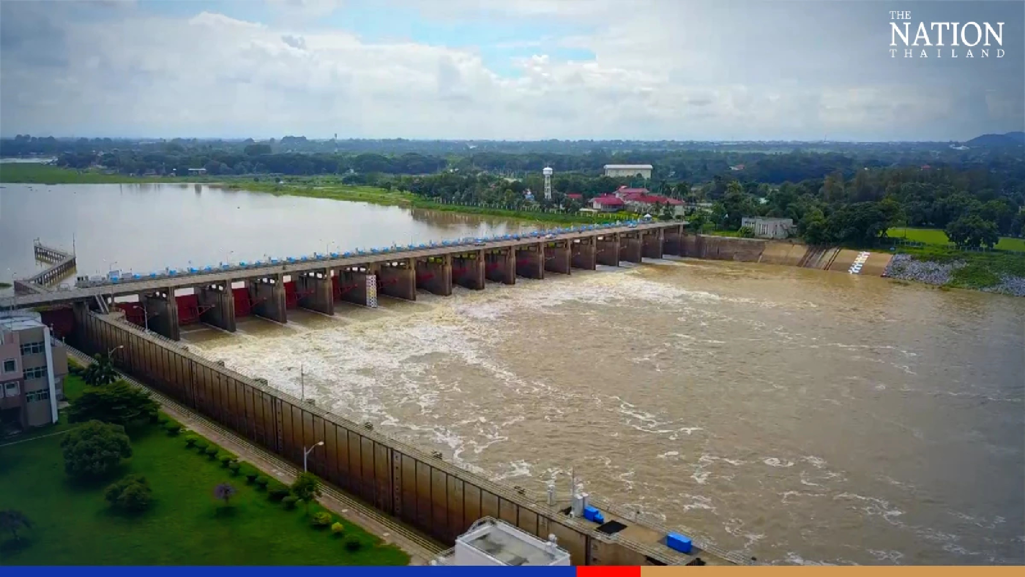 Chao Phraya flows calmly despite dam discharges