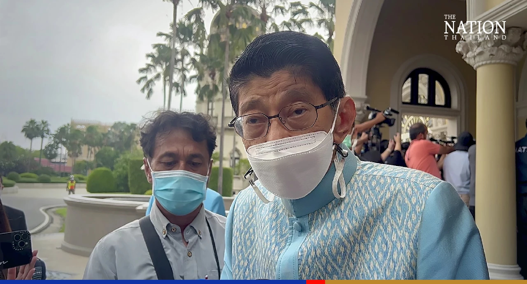 Cabinet rule change empowers Prawit to spend budget, reshuffle