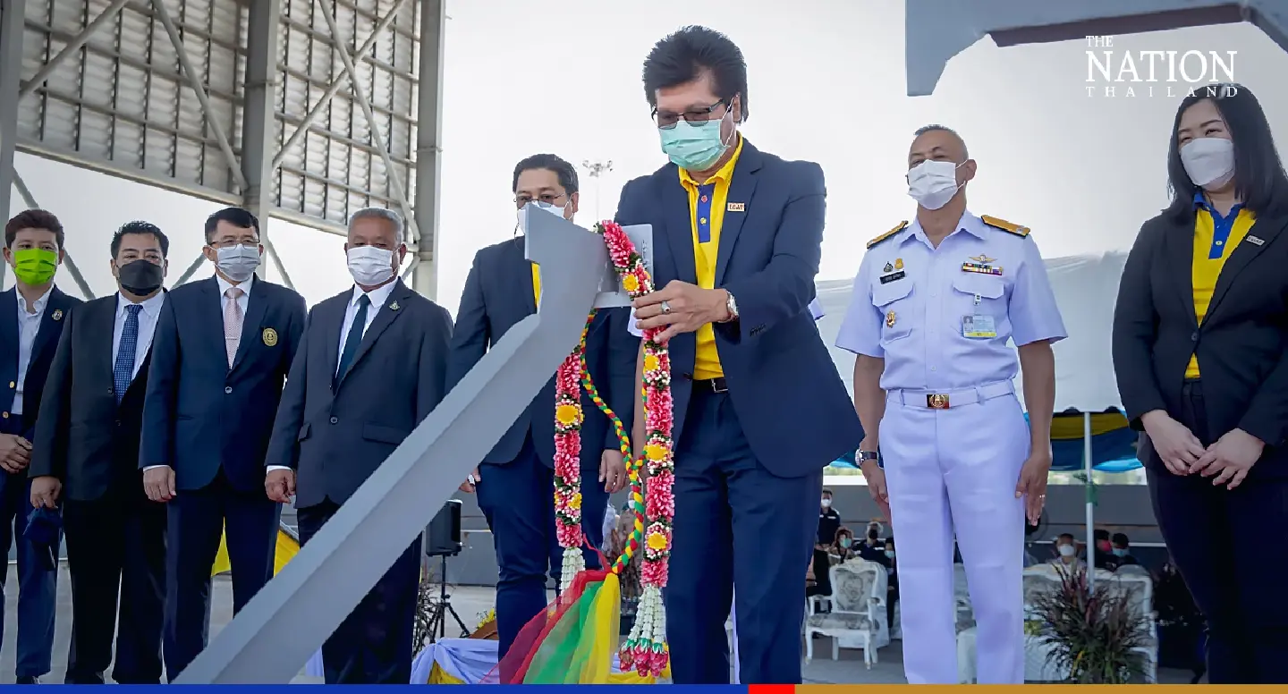 EGAT joins race for carbon neutrality by helping develop electric amphibious boat, pontoons