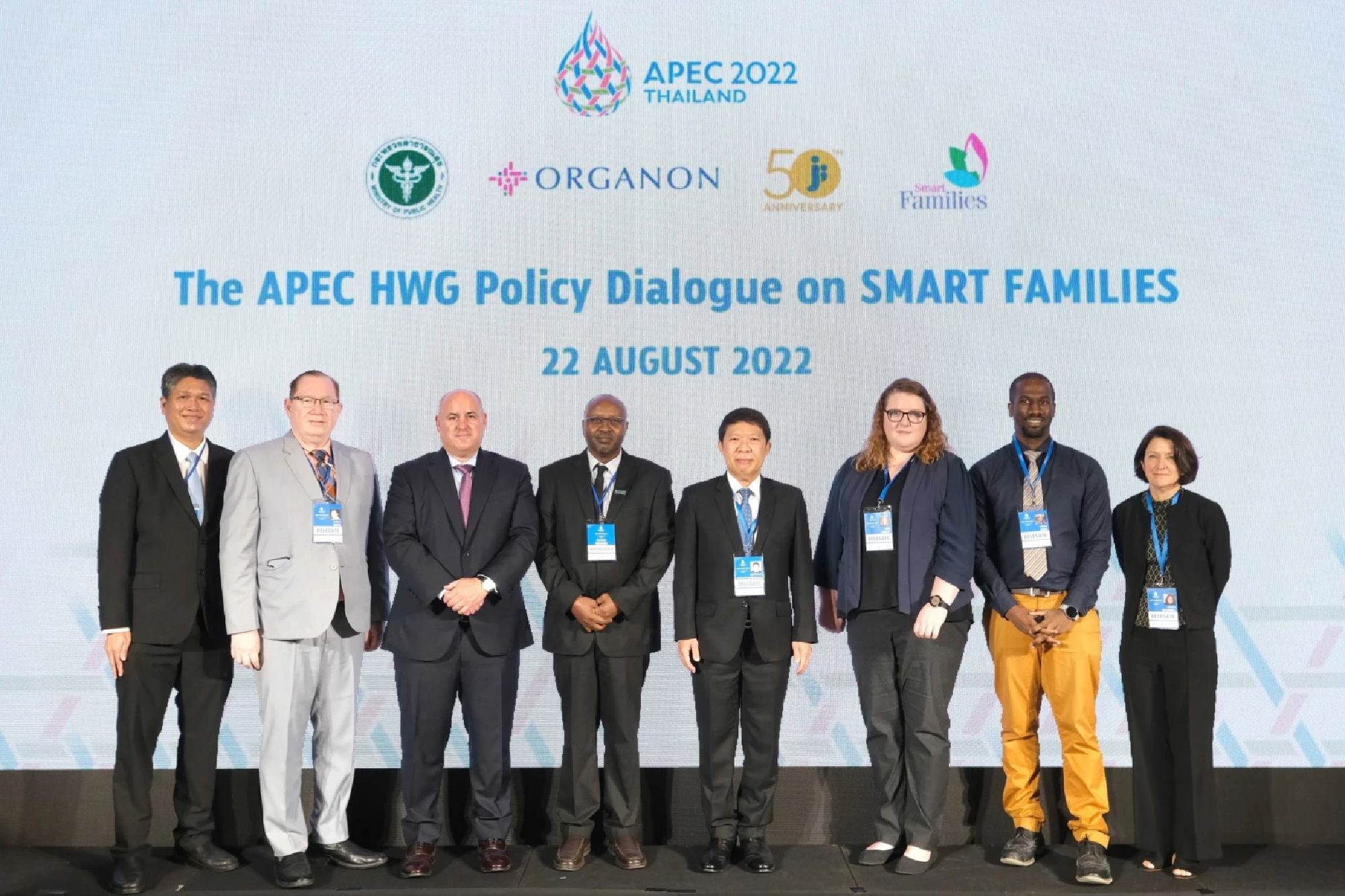Organon joins with APEC to launch Smart Families project