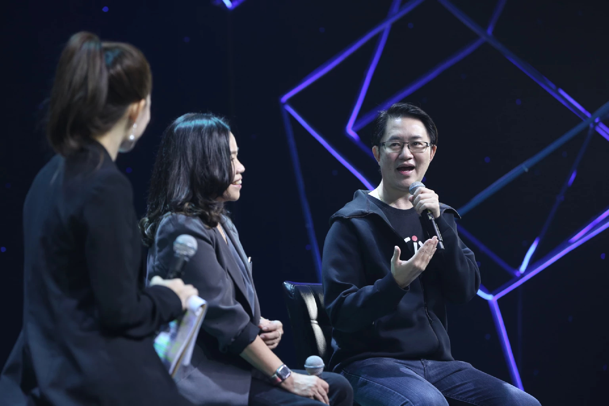 What must businesses do to survive in the metaverse?