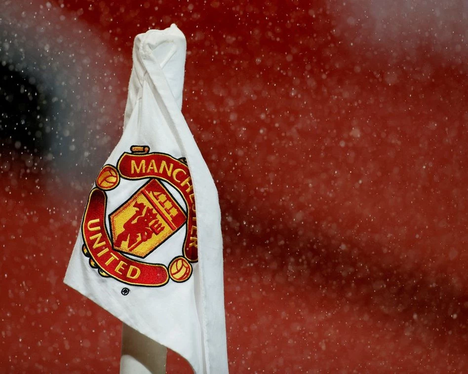 Man Utd supporters call for 'real investment' from any new owner