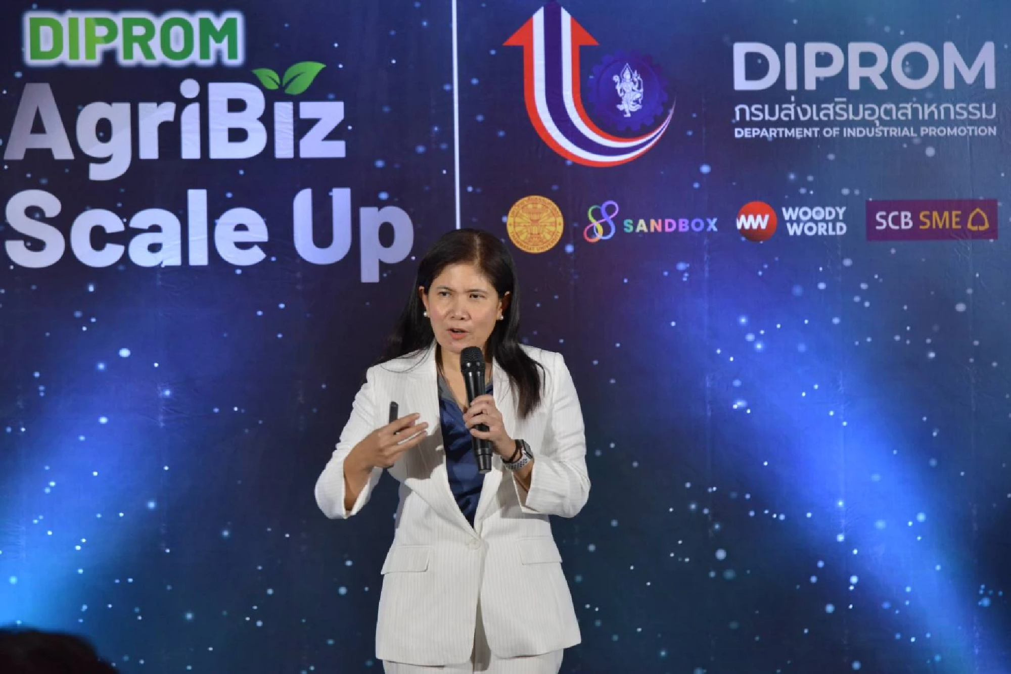 Industrial Promotion Dept joins hands with partners to develop “Smart farmers”