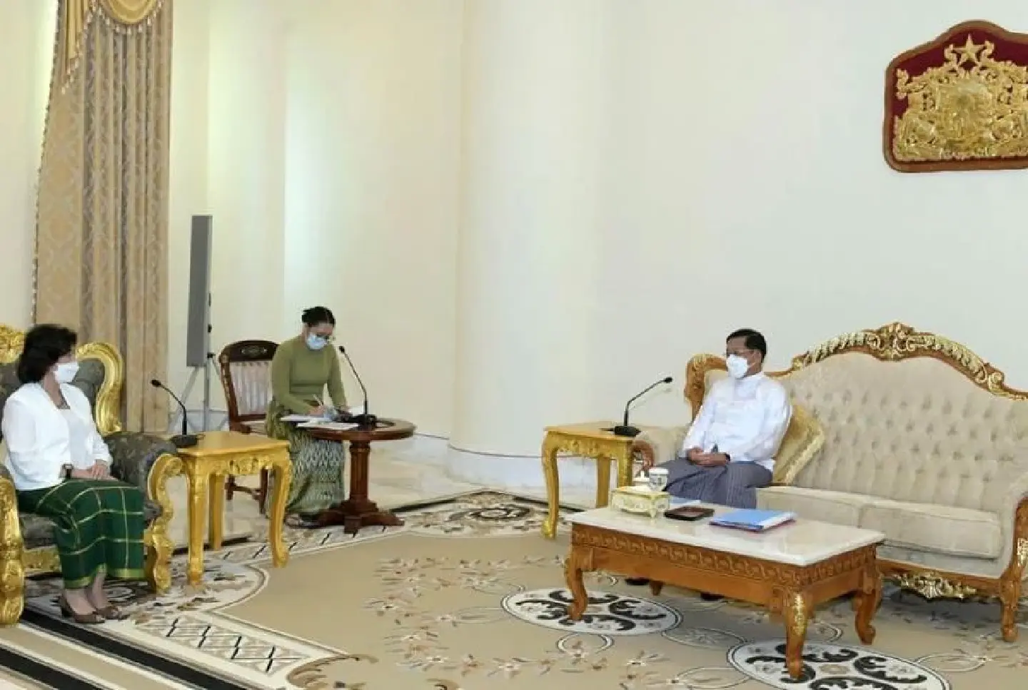 Myanmar denies military burning civilian homes Myanmar denies military burning civilian homes