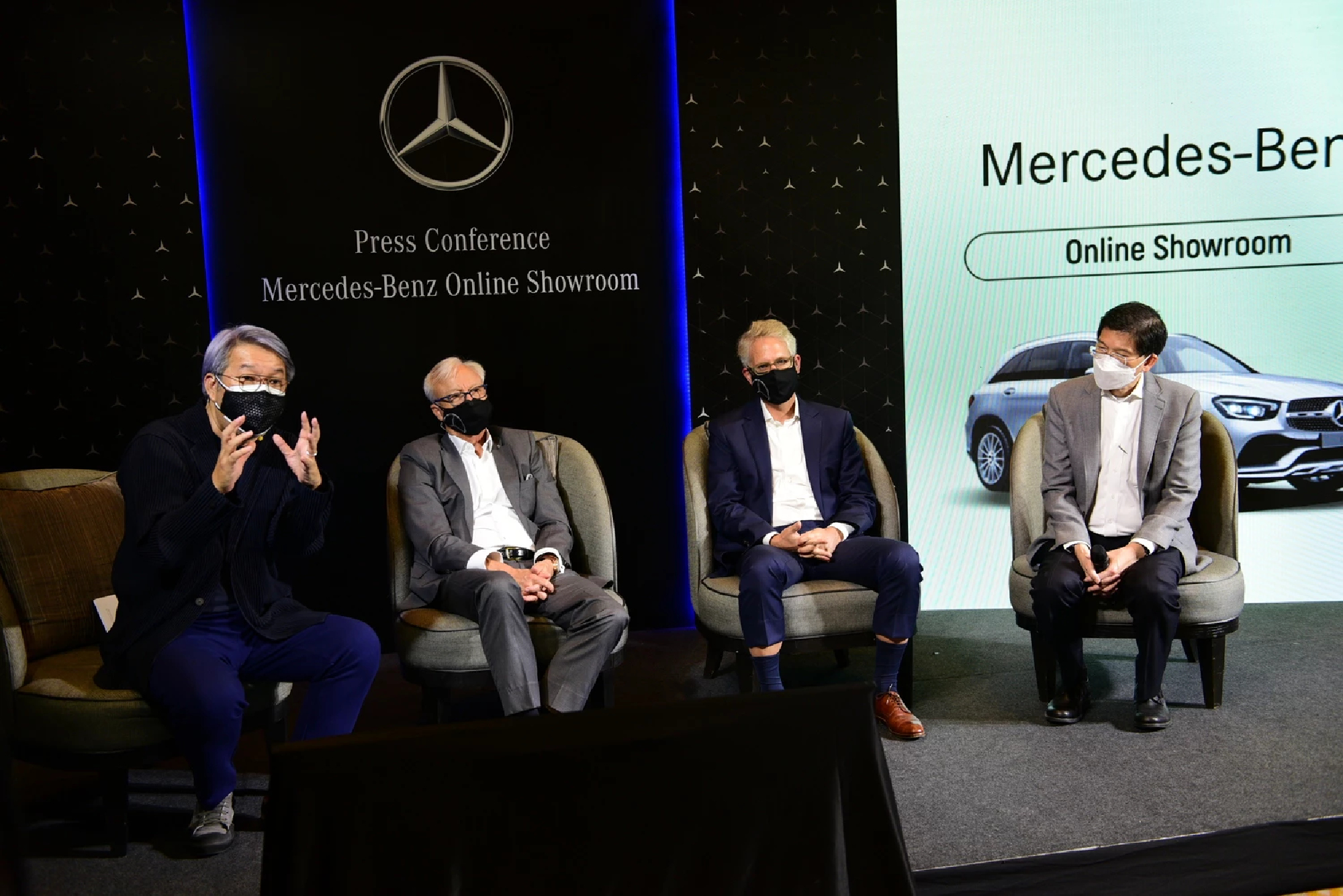 Mercedes-Benz allows customers to buy cars in just a few clicks with online showroom