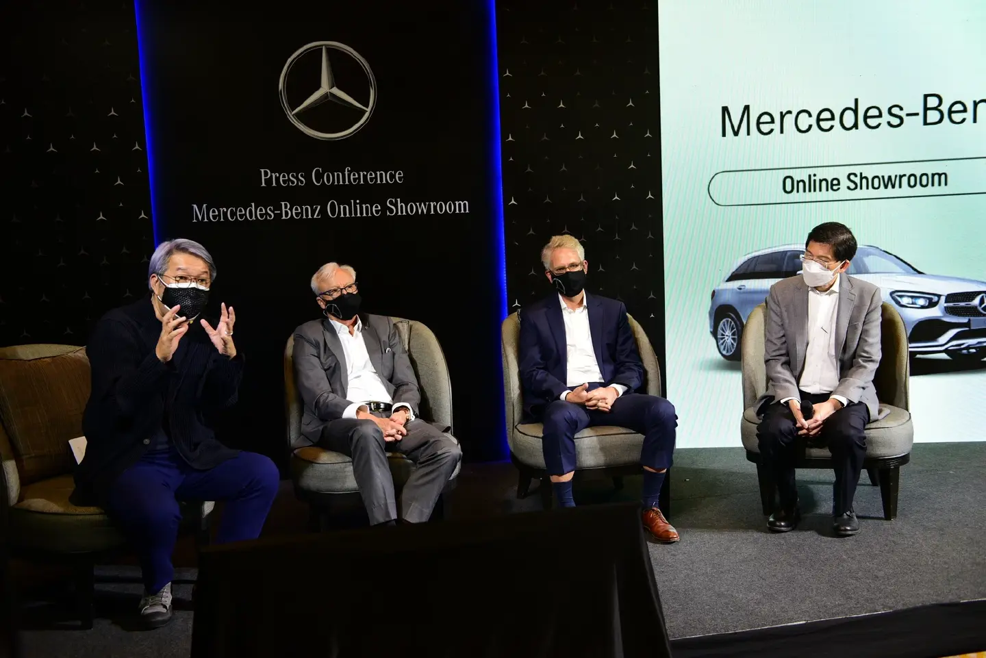 Mercedes-Benz allows customers to buy cars in just a few clicks with online showroom Mercedes-Benz allows customers to buy cars in just a few clicks with online showroom