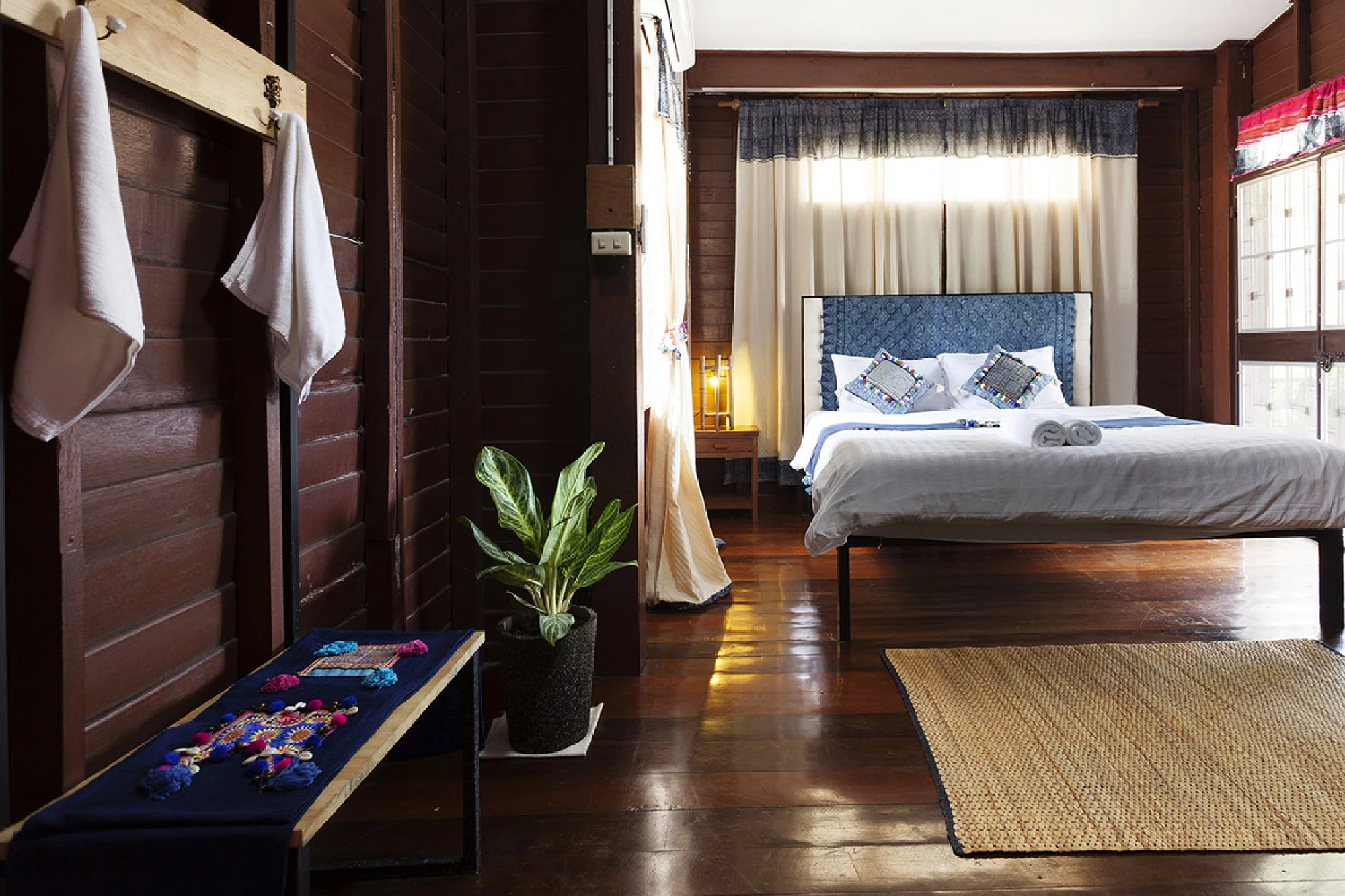 Thai Hosts recognised among top Airbnb Hosts under 30 in Asia Pacific