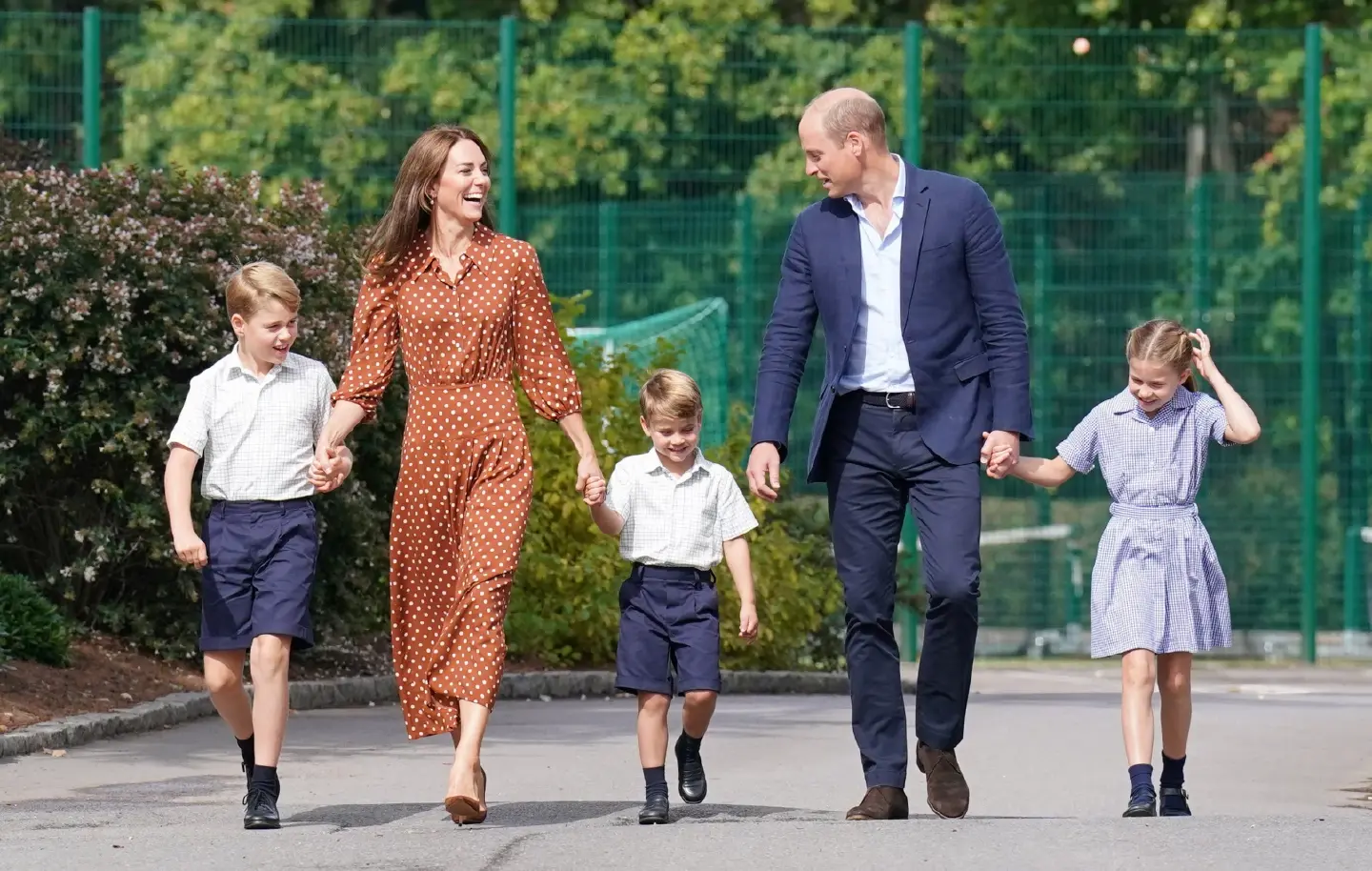 UK royals George, Charlotte and Louis settle into new school UK royals George, Charlotte and Louis settle into new school