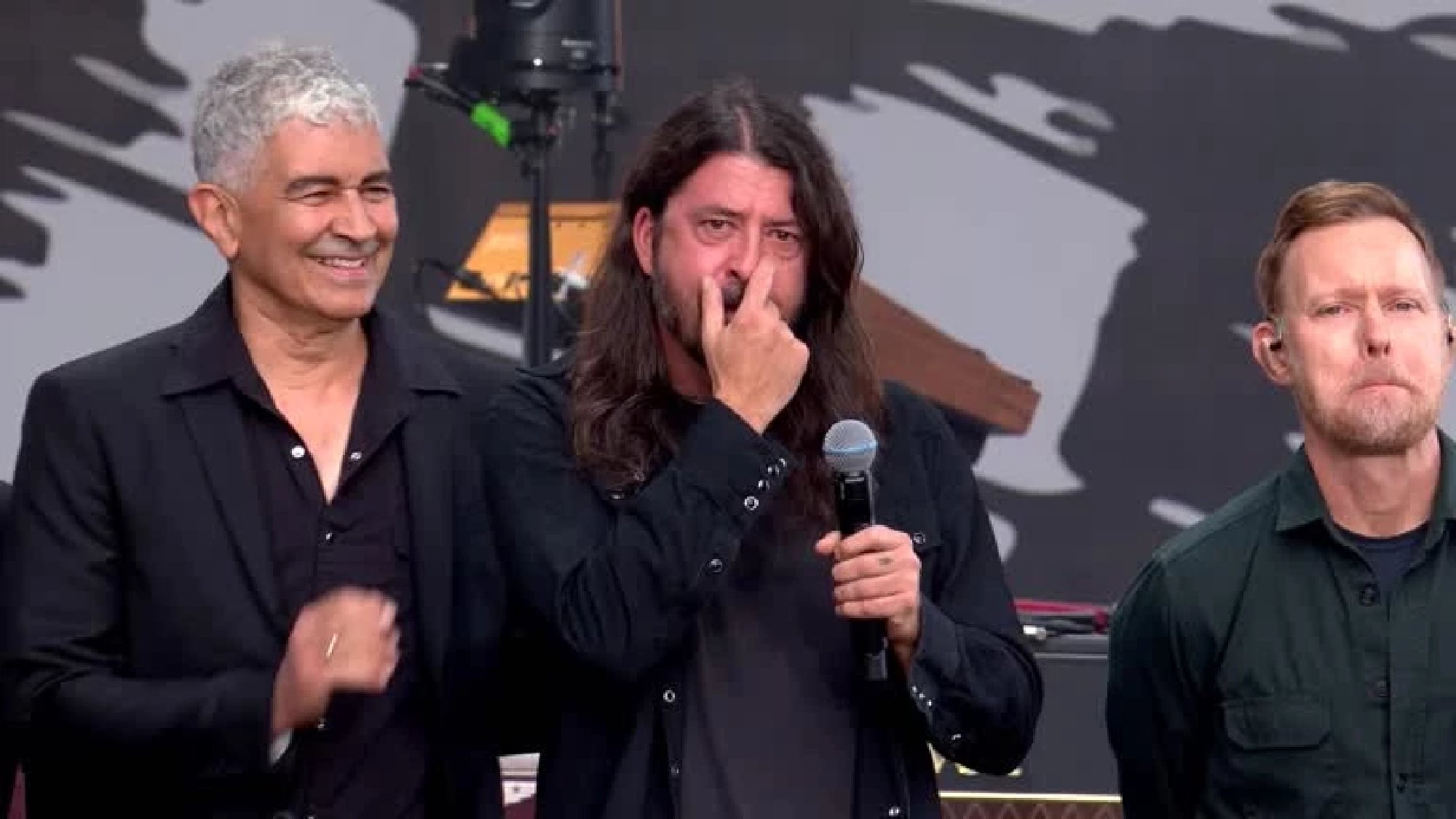 Dave Grohl tears up at tribute concert for bandmate Taylor Hawkins