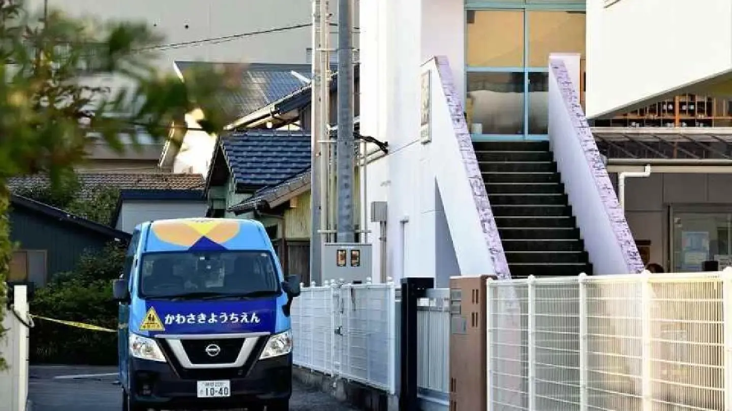 3-year-old girl in Shizuoka dies after being left inside daycare bus for hours