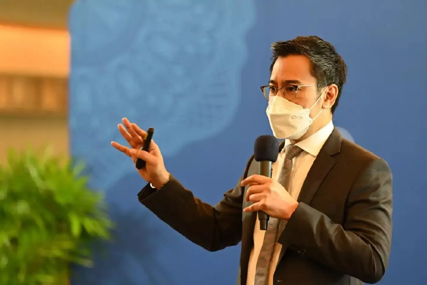 Central bank chief voices concern over increasing insecurity for young Thais