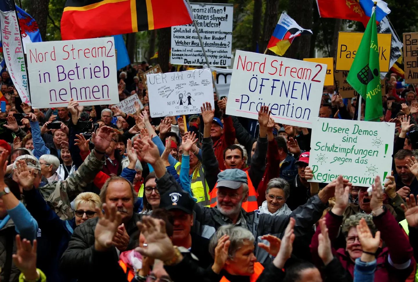 German protesters call for opening of Nord Stream 2 gas pipeline German protesters call for opening of Nord Stream 2 gas pipeline