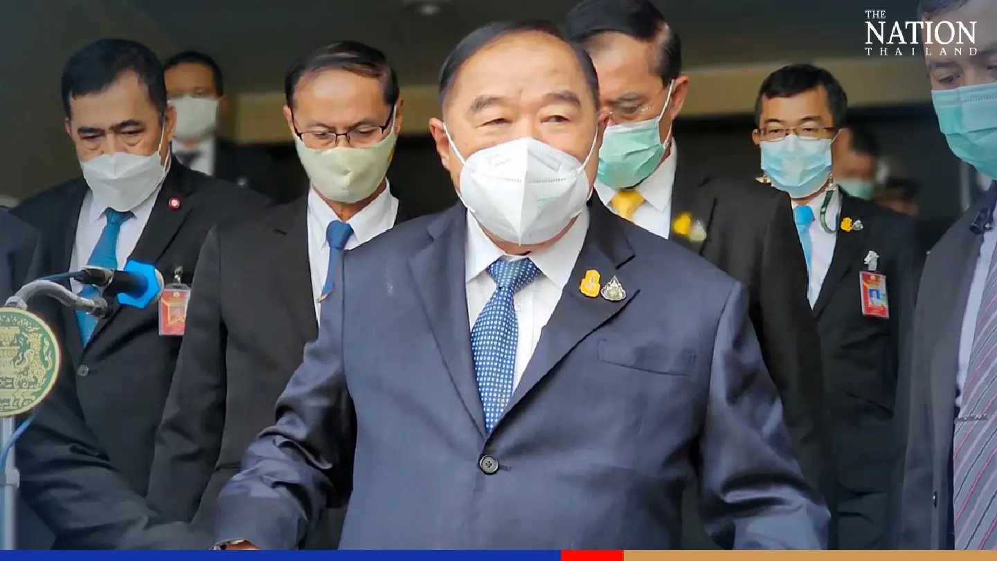 Prawit refuses to evaluate his performance as acting PM