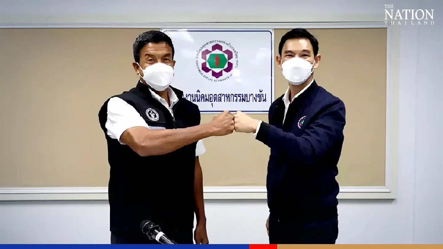 Chadchart, industrial estate chief visit Min Buri industrial estate