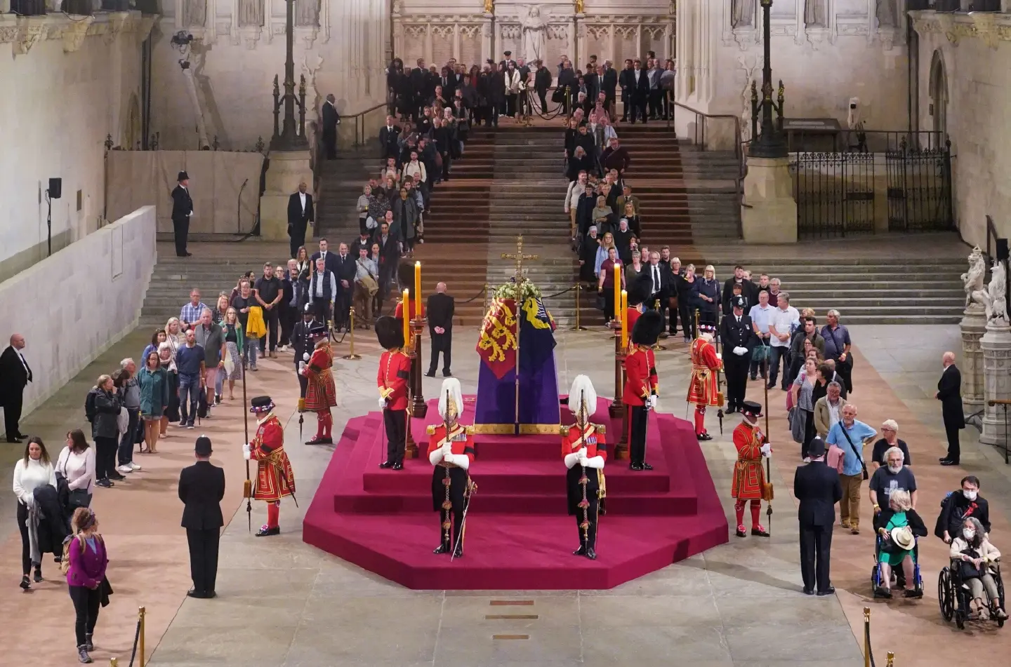 Mourners view the coffin of late Queen Elizabeth