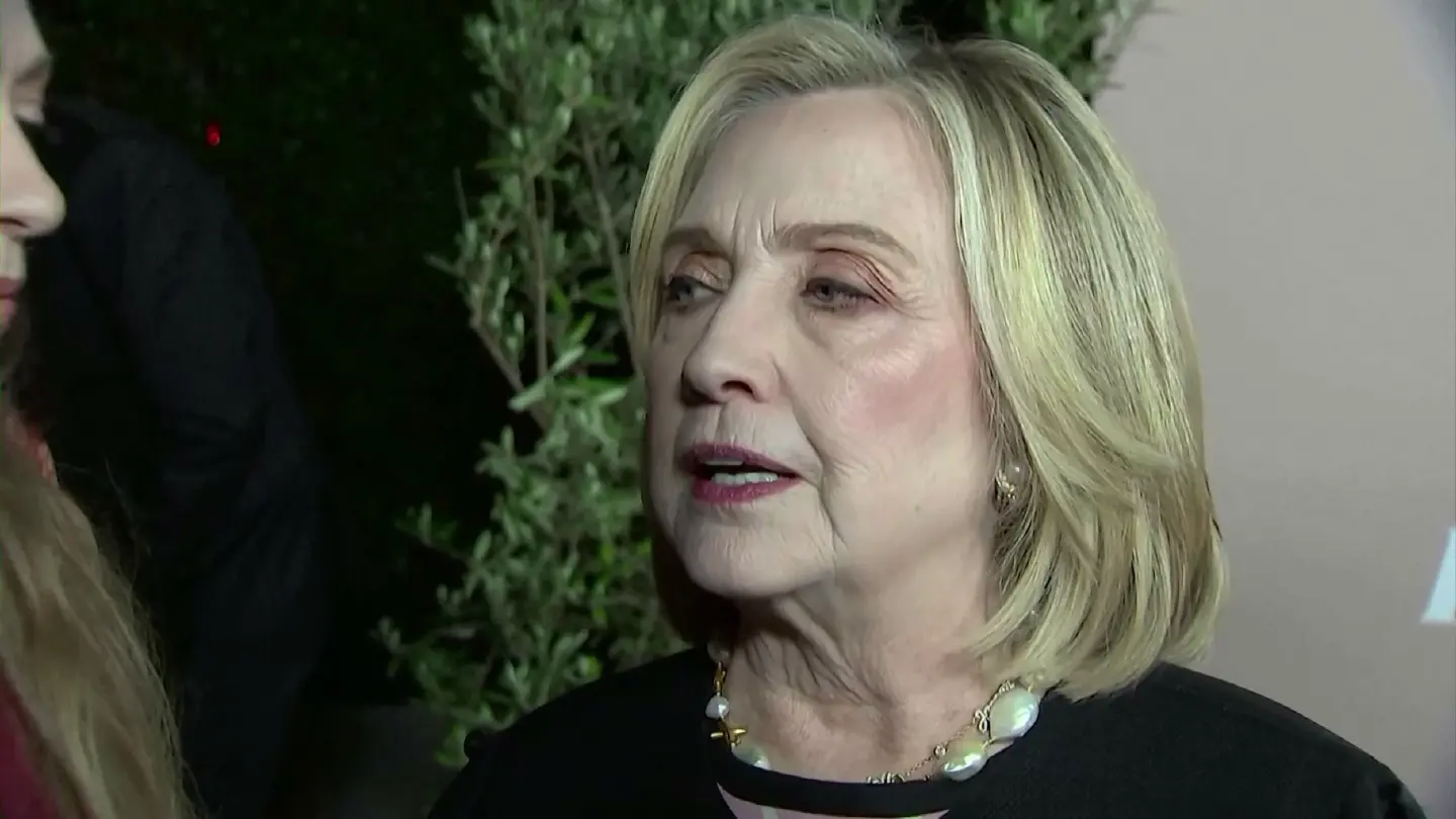 Clinton talks Putin, Malala talks Iran at Variety's Power of Women Gala Clinton talks Putin, Malala talks Iran at Variety's Power of Women Gala