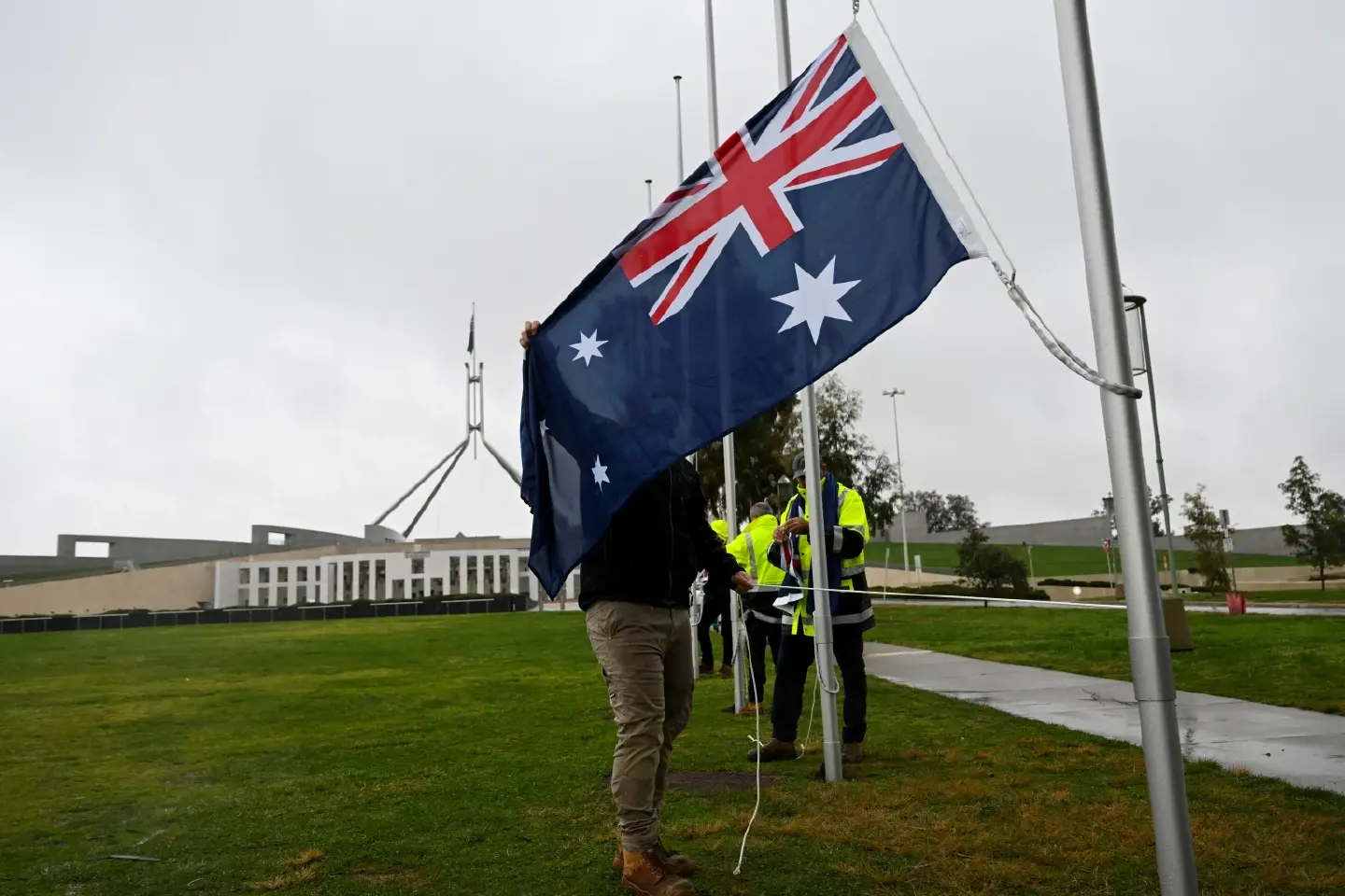 Australian leader criticised over controversial tweet following Queen's death Australian leader criticised over controversial tweet following Queen's death
