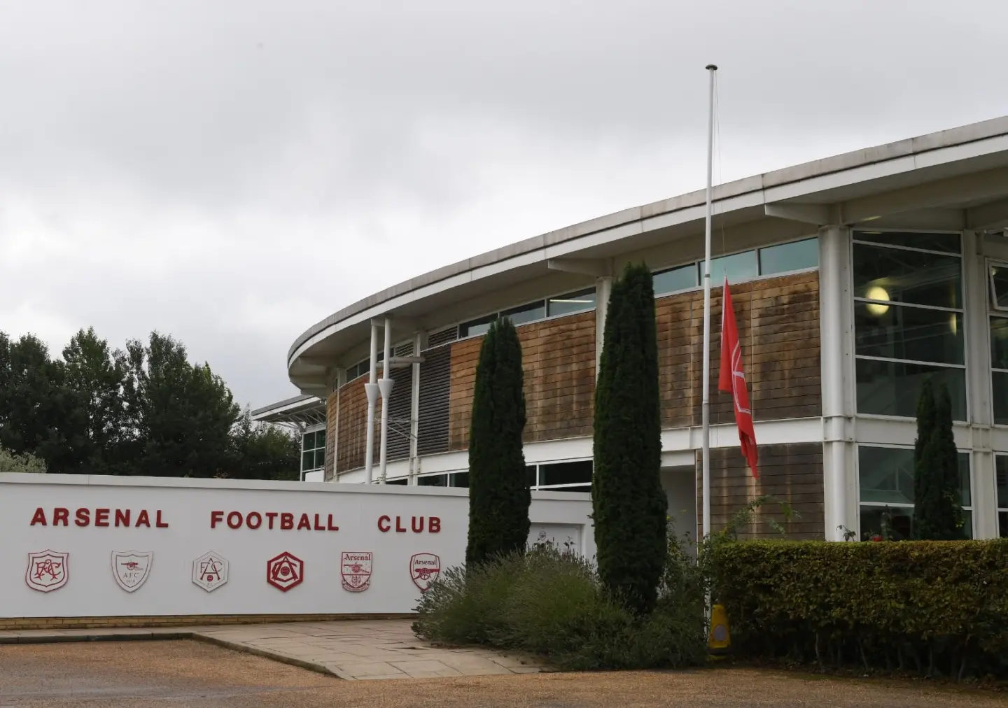 Arsenal's league game against Man City postponed to accommodate PSV tie following Queen's death Arsenal's league game against Man City postponed to accommodate PSV tie following Queen's death