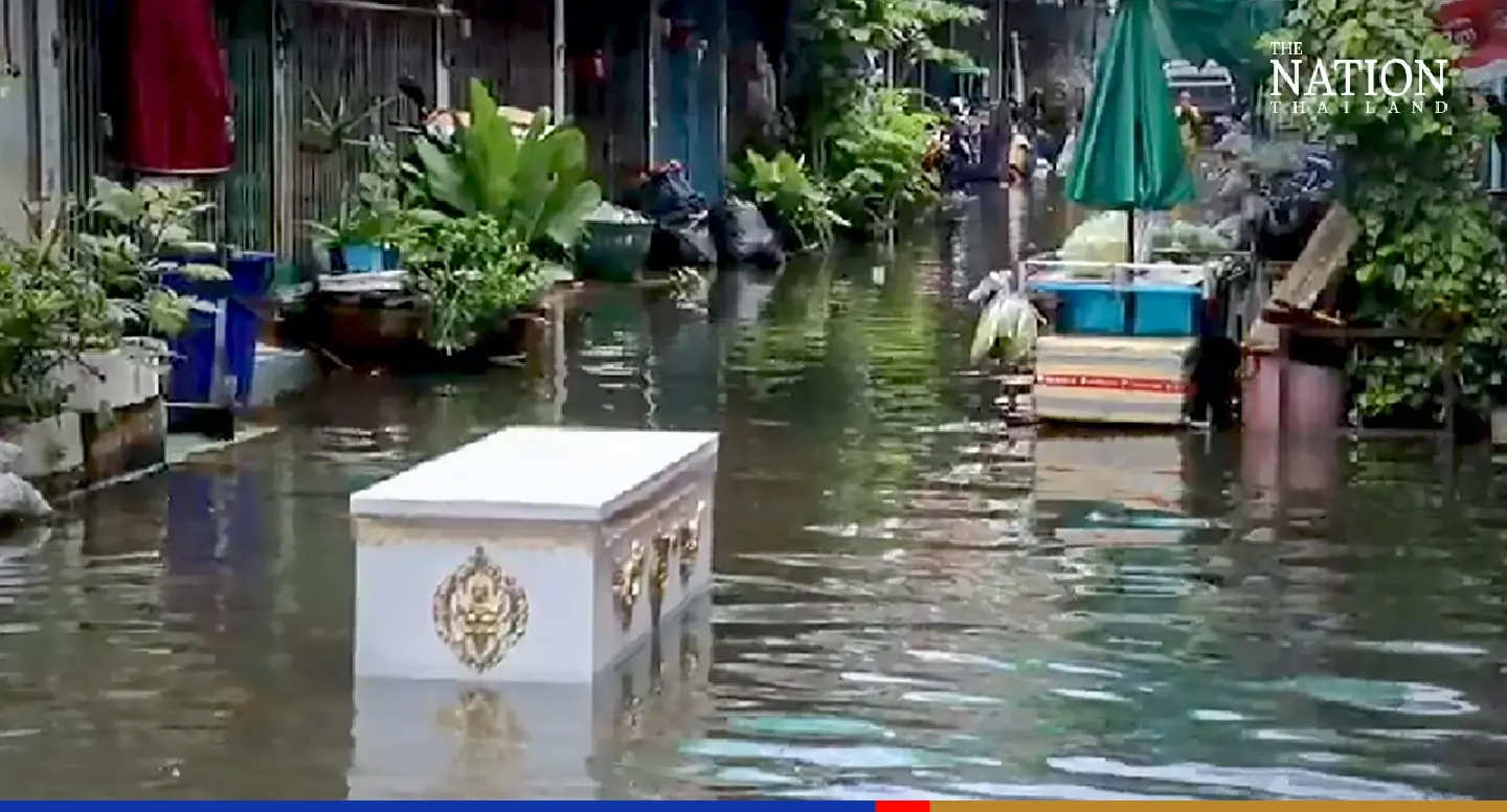 Floating coffins sighted in Bangkok flood