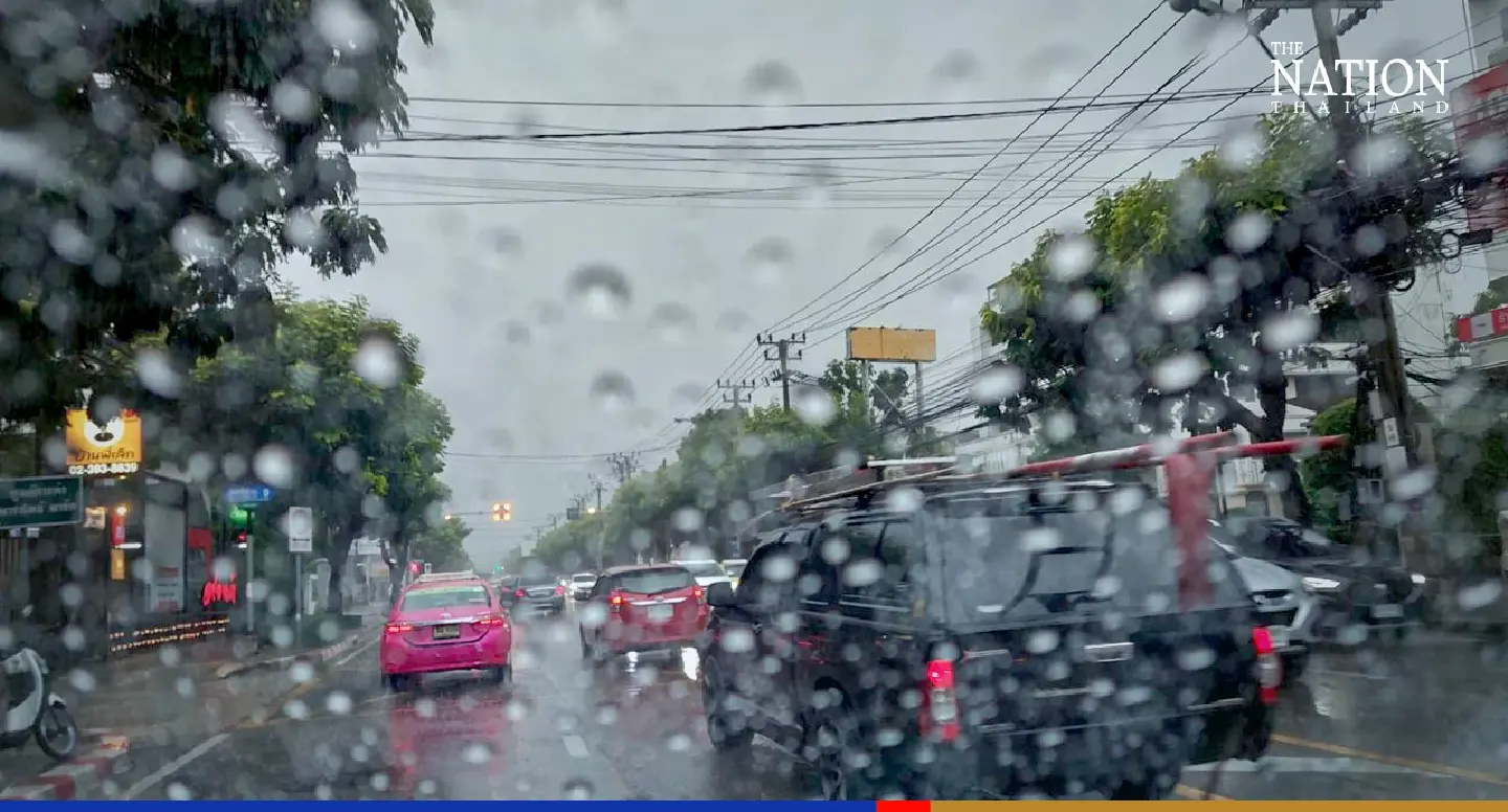Residents of seven Bangkok districts get flood warning