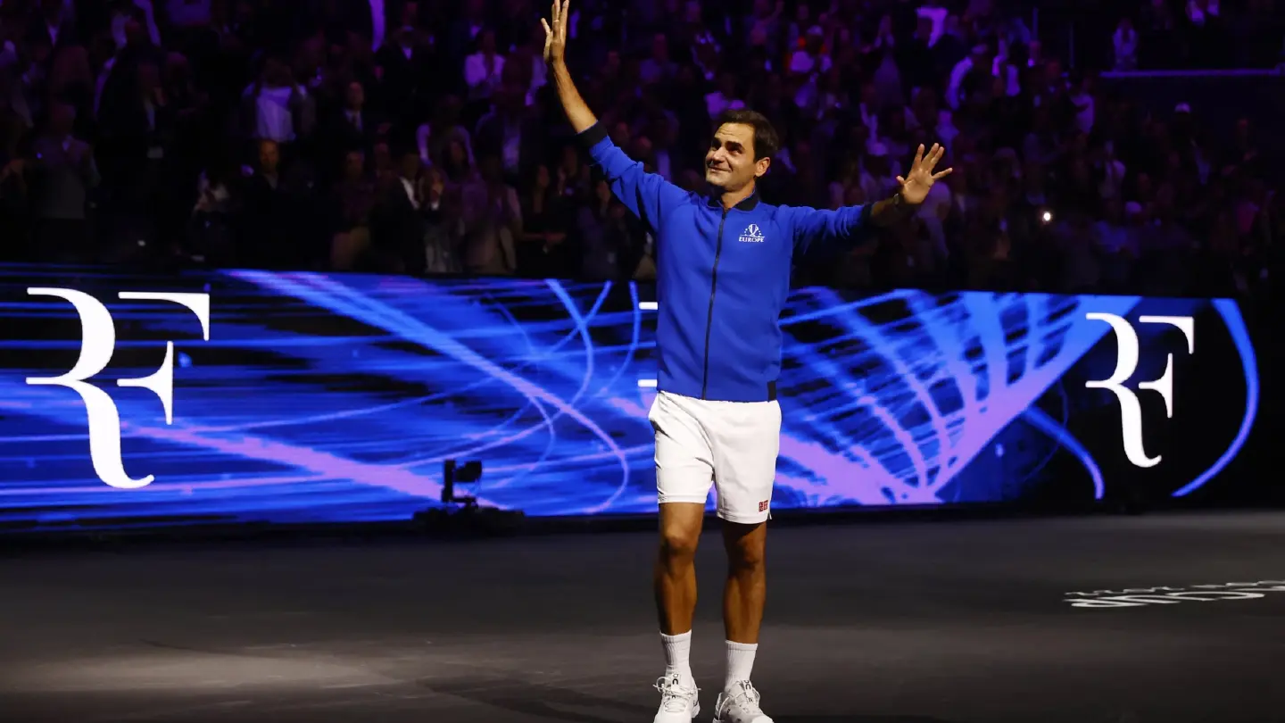 Federer's emotional grand finale ends in defeat