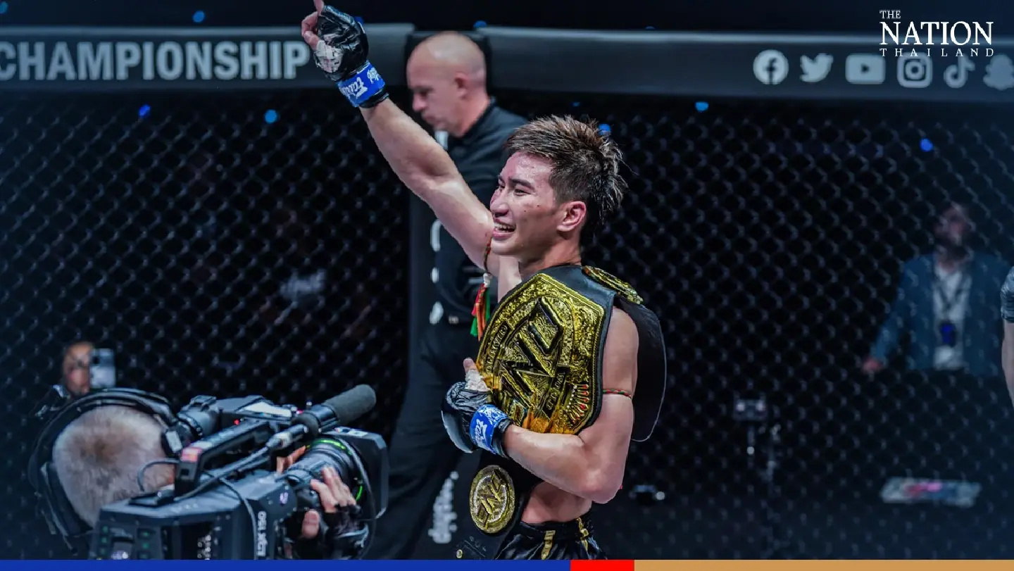 Tawanchai claims featherweight Muay Thai world title with unanimous verdict against Petchmorakot Tawanchai claims featherweight Muay Thai world title with unanimous verdict against Petchmorakot