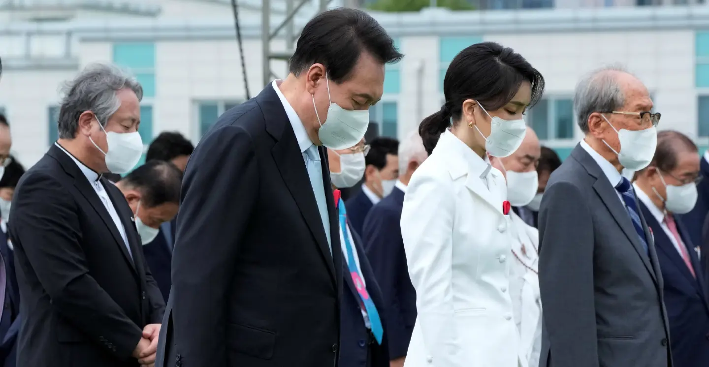 S Korean president shrugs off opposition push to probe first lady S Korean president shrugs off opposition push to probe first lady