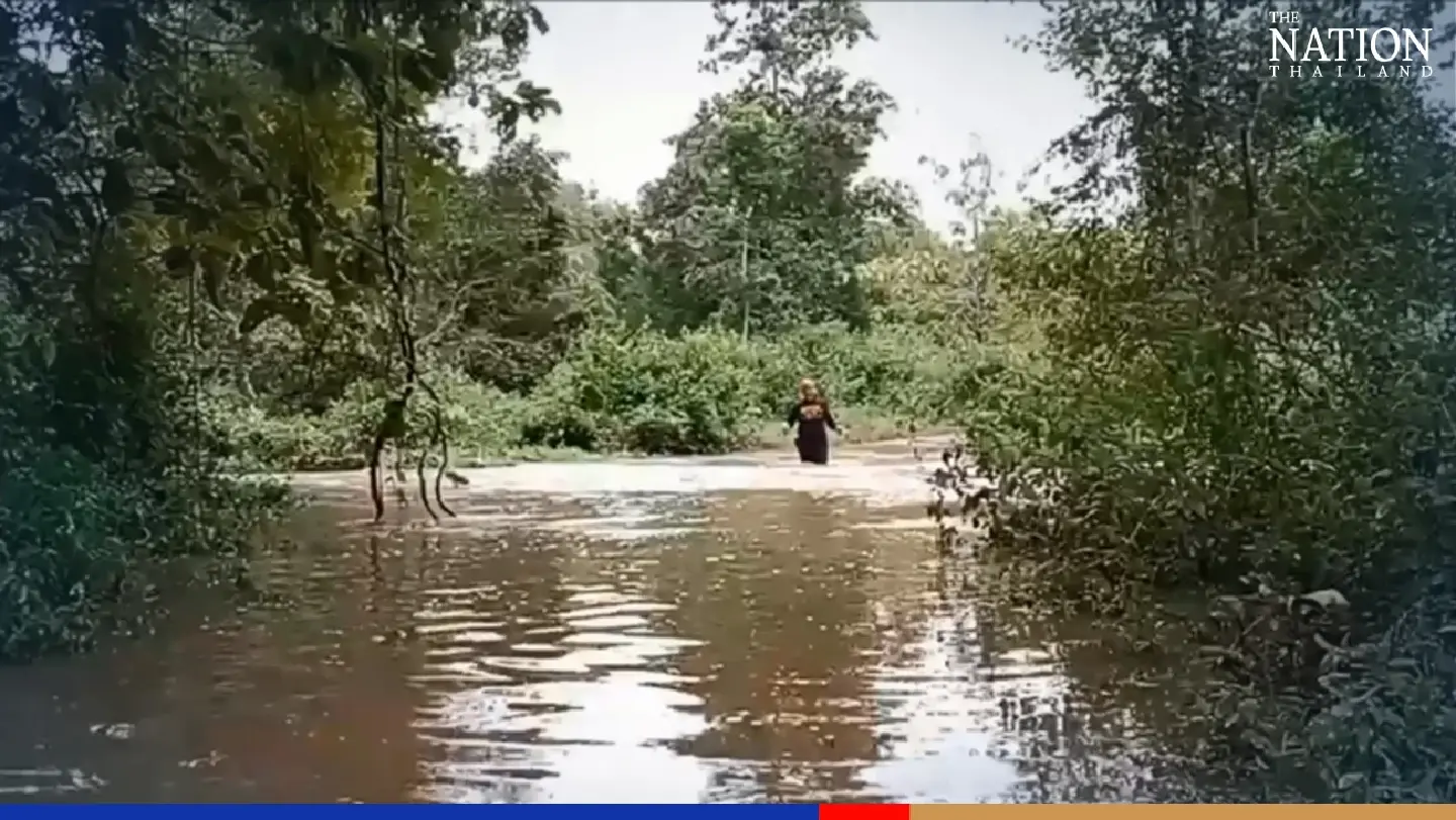 Over 70 locals rescued after being trapped by flash flood in Sai Yok National Park