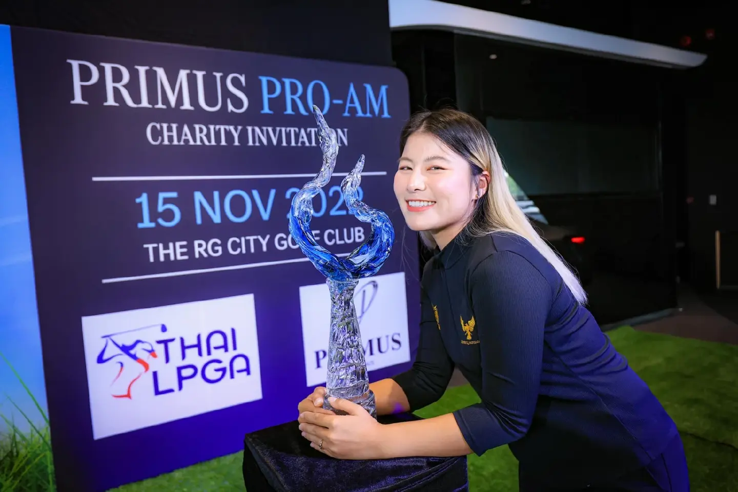 Female charity golf tournament to see Mercedes-Benz sedan as top prize
