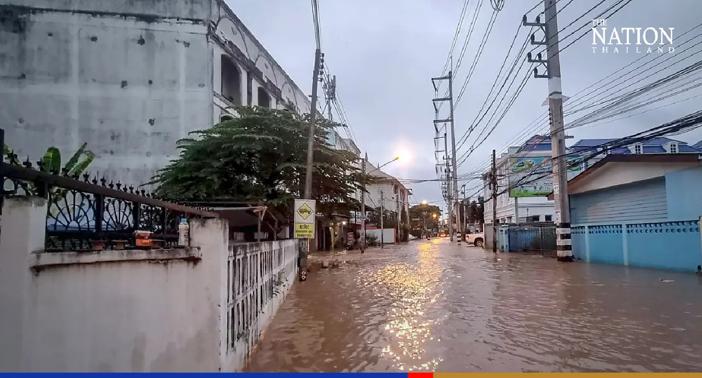 Many parts of Chiang Mai’s Muang district flooded as Ping River bursts its banks Many parts of Chiang Mai’s Muang district flooded as Ping River bursts its banks