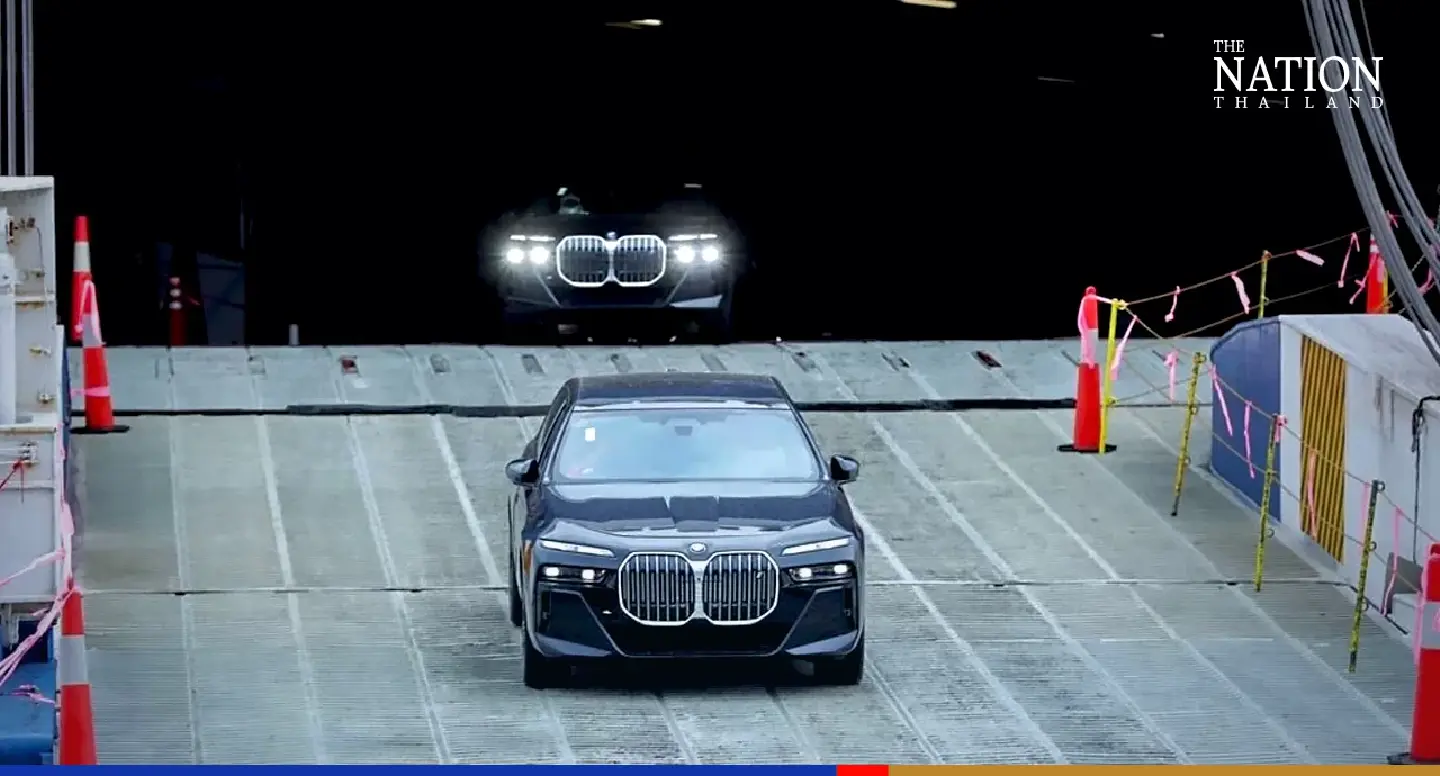 Sedans earmarked for use by Xi and Putin during Apec Summit already reserved by buyers Sedans earmarked for use by Xi and Putin during Apec Summit already reserved by buyers