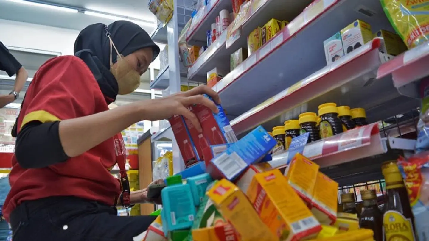 As child deaths rise, Indonesia considers criminal cases against pharma companies