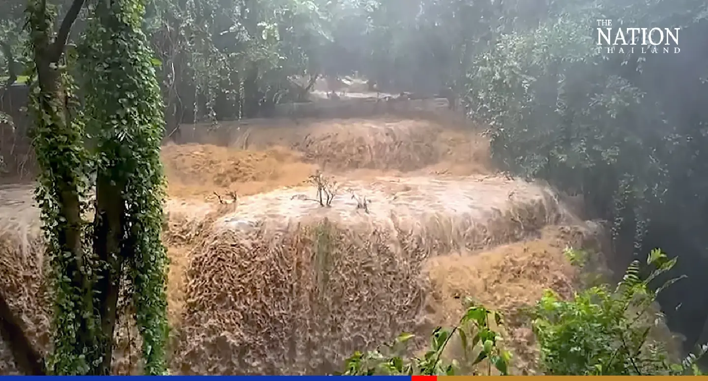 Seventeen national parks close waterfalls, other attractions amid floods Seventeen national parks close waterfalls, other attractions amid floods