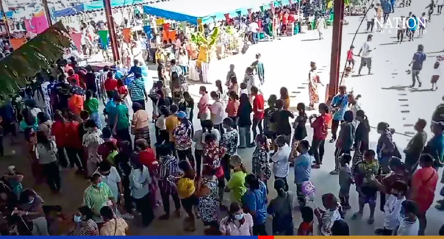Sparkling diamond ring draws crowds of devotees to Rayong temple