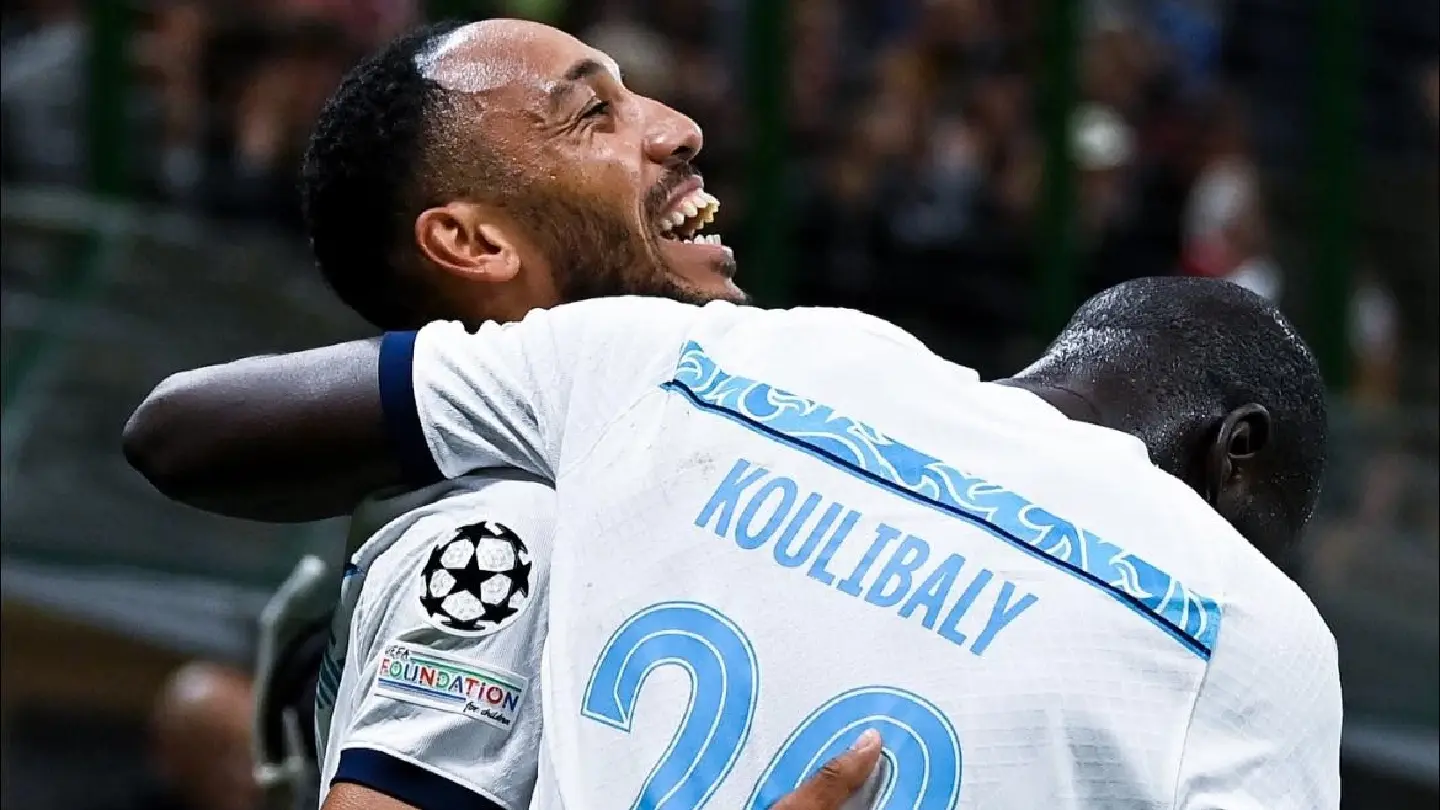 Chelsea top group with comfortable win at 10 man Milan Chelsea top group with comfortable win at 10 man Milan