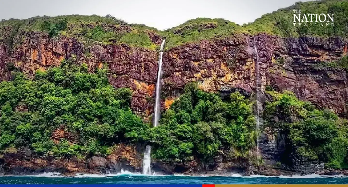 Rare twin waterfalls on Krabi's scenic Koh Rok spring to life, delighting tourists